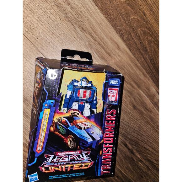 Transformers Legacy United Deluxe Class 2001 Universe Autobot Side Burn 5.5-in - Picture 3 of 9